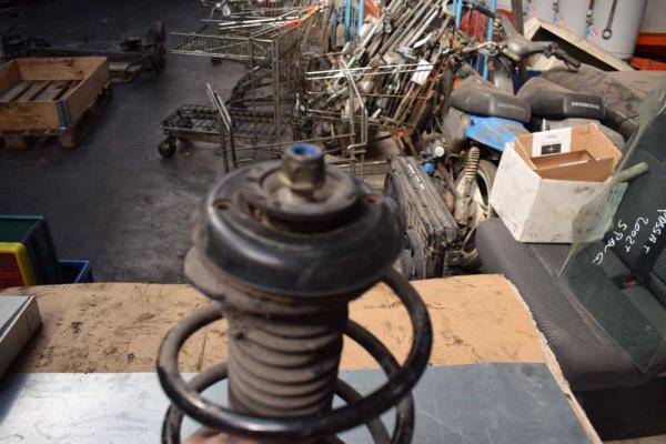 AMORTISSEUR AVANT GAUCHE CITROEN C4 PICASSO 2/2007-2013 BERLINGO PARTNER - Vue 2